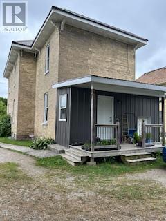 7 Durham Street E, Brockton, Ontario  N0G 2V0 - Photo 3 - X12476702