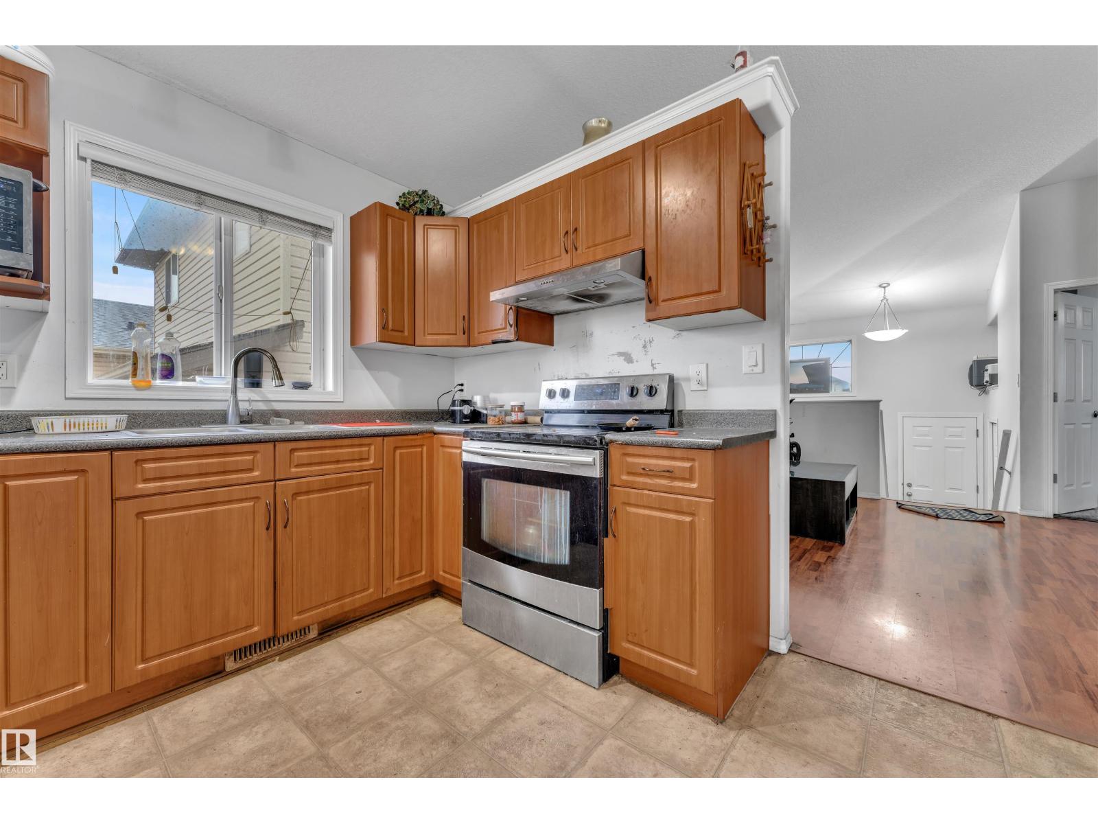 3307 24 Av Nw Nw, Edmonton, Alberta  T6T 1Y6 - Photo 16 - E4463083