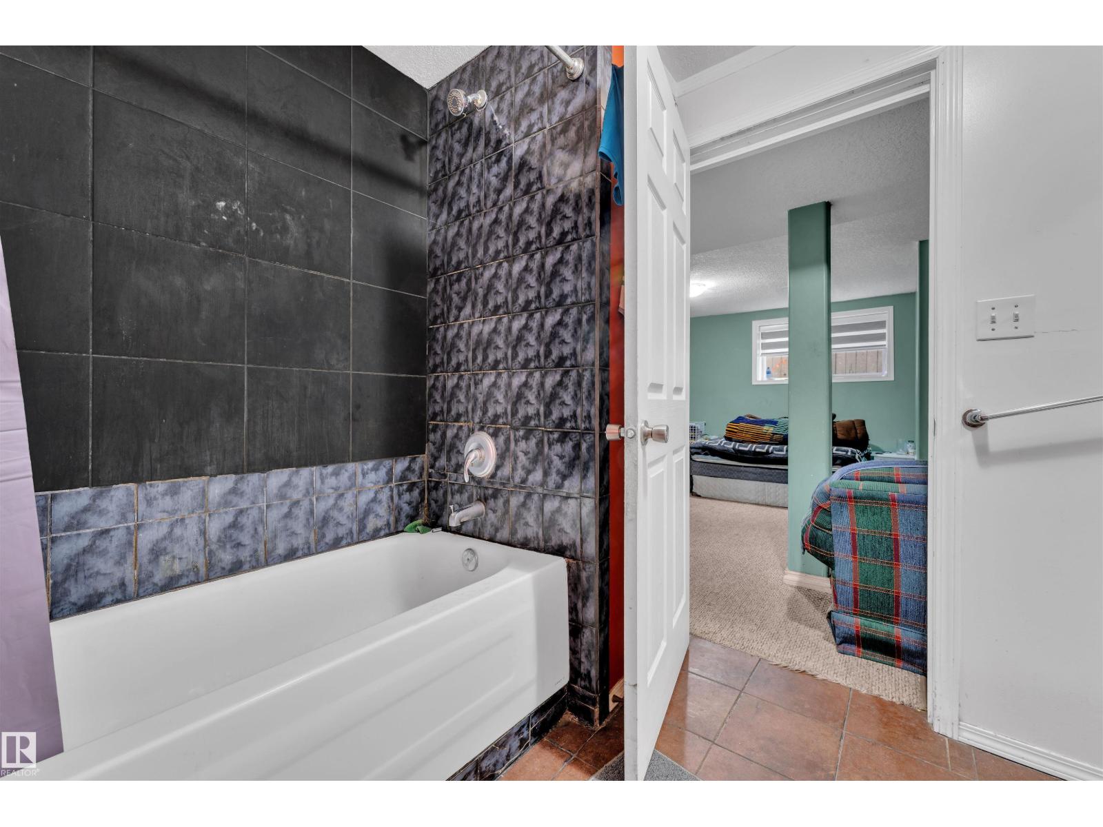 3307 24 Av Nw Nw, Edmonton, Alberta  T6T 1Y6 - Photo 33 - E4463083