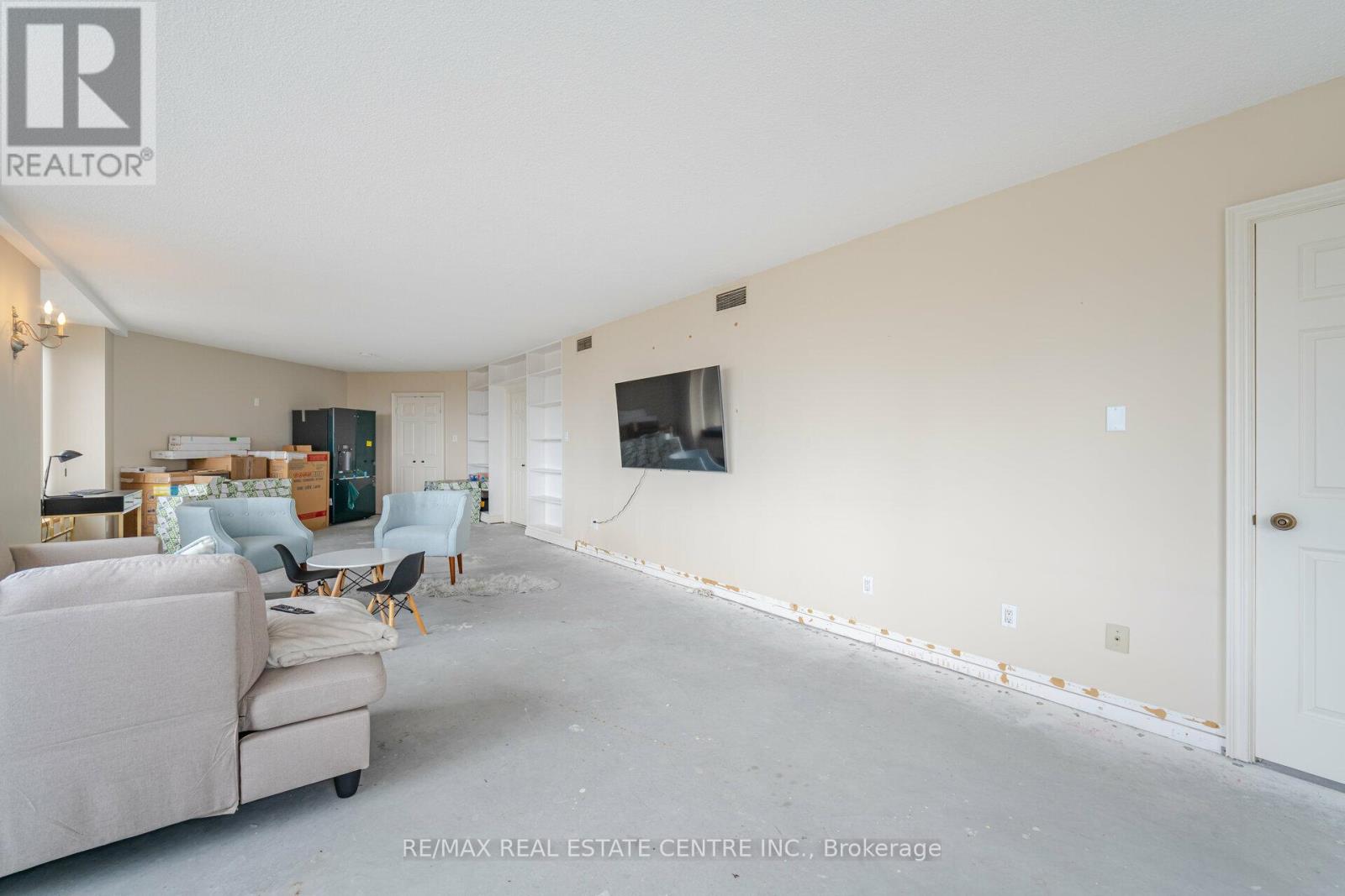2201 - 175 Cumberland Street, Toronto, Ontario  M5R 3M9 - Photo 14 - C12476621