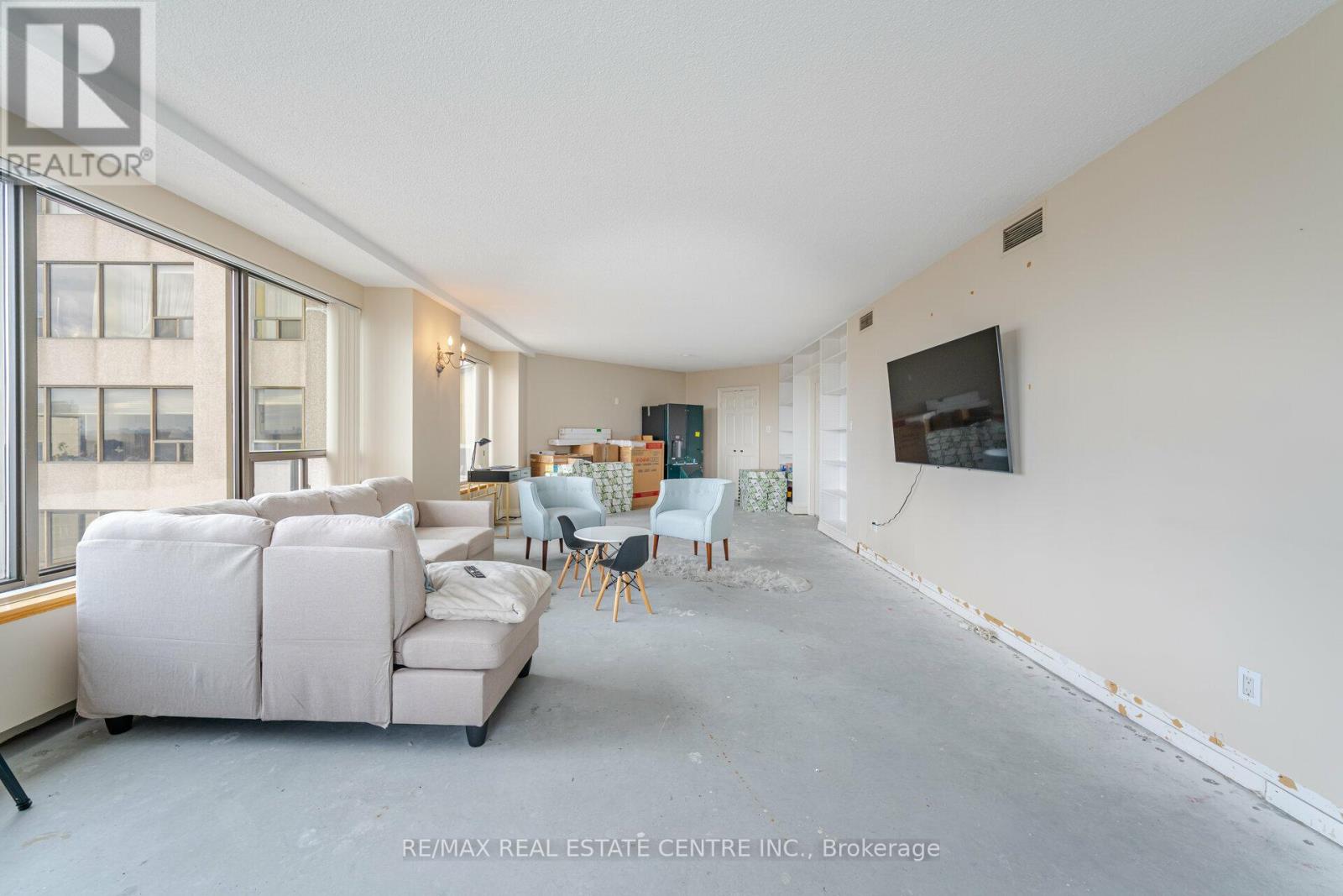 2201 - 175 Cumberland Street, Toronto, Ontario  M5R 3M9 - Photo 15 - C12476621