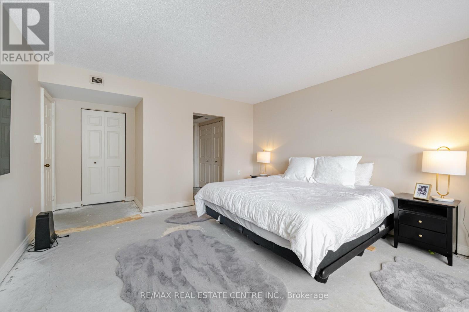 2201 - 175 Cumberland Street, Toronto, Ontario  M5R 3M9 - Photo 23 - C12476621
