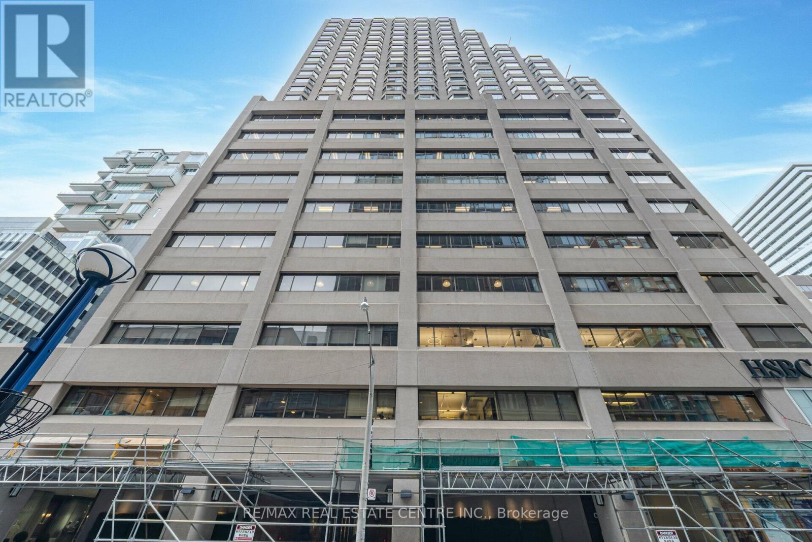 2201 - 175 Cumberland Street, Toronto, Ontario  M5R 3M9 - Photo 36 - C12476621