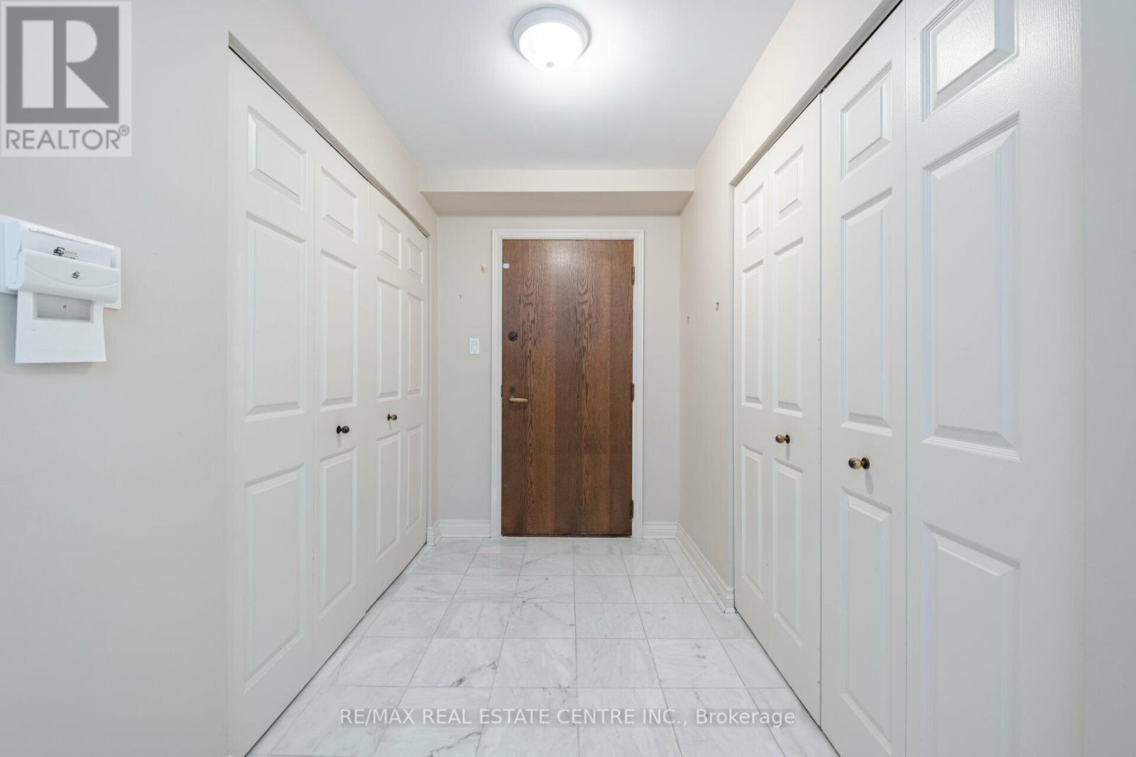 2201 - 175 Cumberland Street, Toronto, Ontario  M5R 3M9 - Photo 7 - C12476621