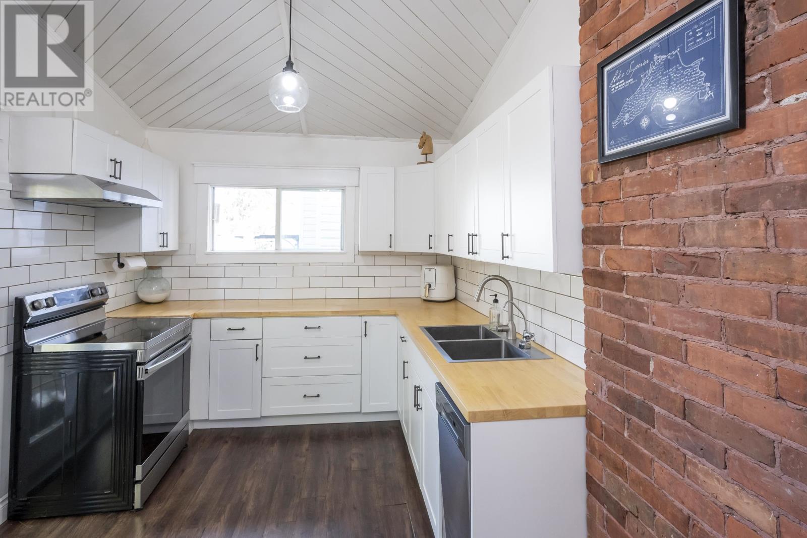 98 Jean St., Thunder Bay, Ontario P7A 5E9 - Photo 23 - TB253188