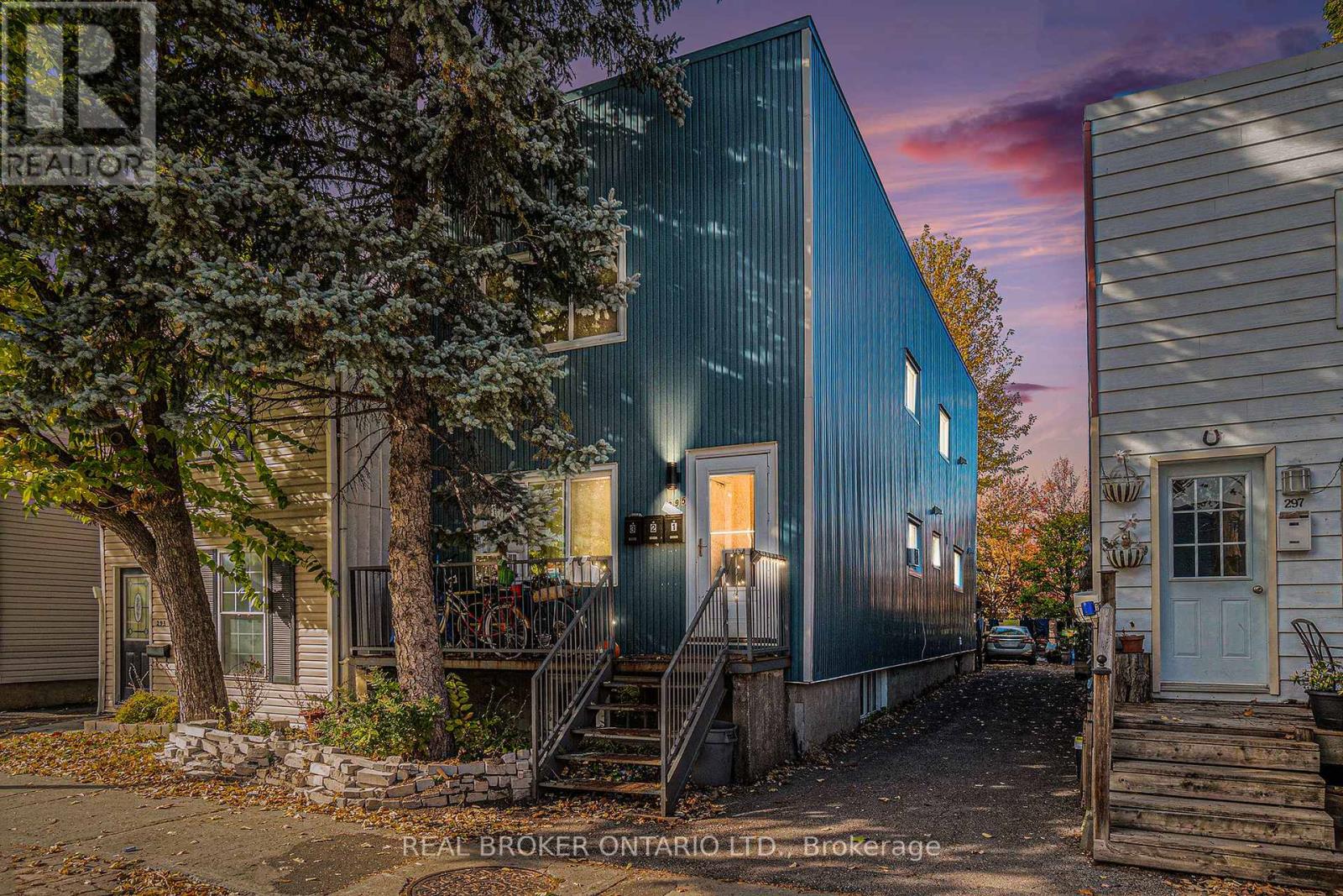 295 ST. ANDREW STREET, Ottawa, Ontario