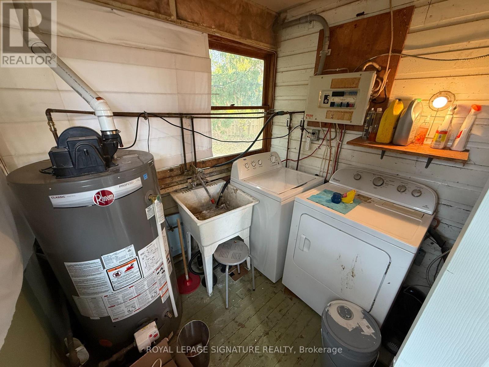 75 Old Mosley Street, Wasaga Beach, Ontario  L9Z 2J5 - Photo 10 - S12432094