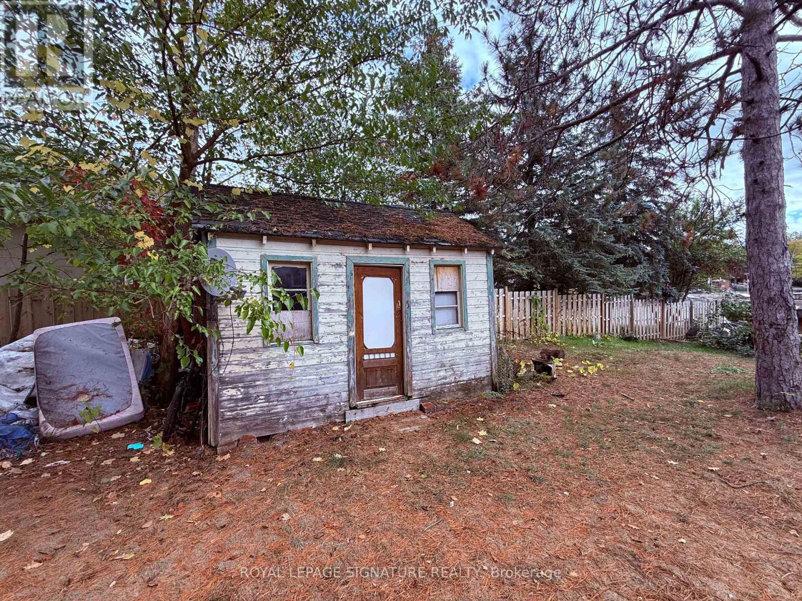 75 Old Mosley Street, Wasaga Beach, Ontario  L9Z 2J5 - Photo 26 - S12432094