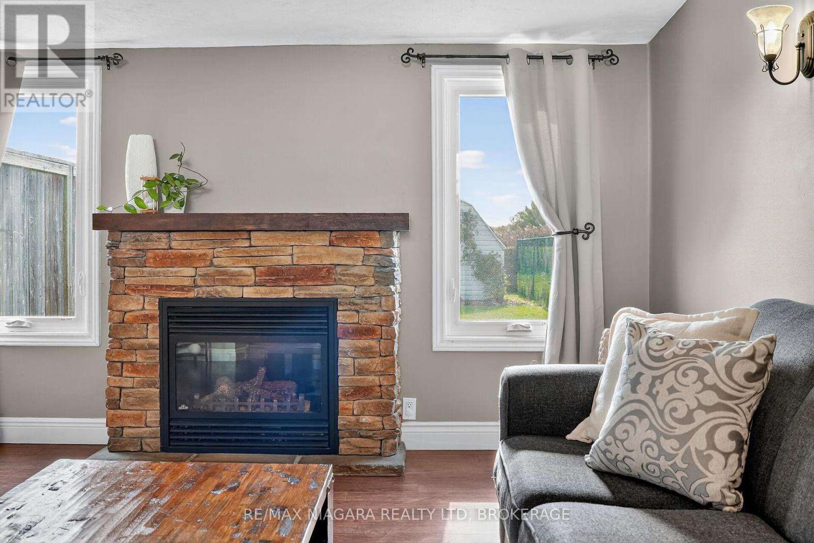 133 Johnston Street, Port Colborne, Ontario  L3K 1G9 - Photo 12 - X12476715