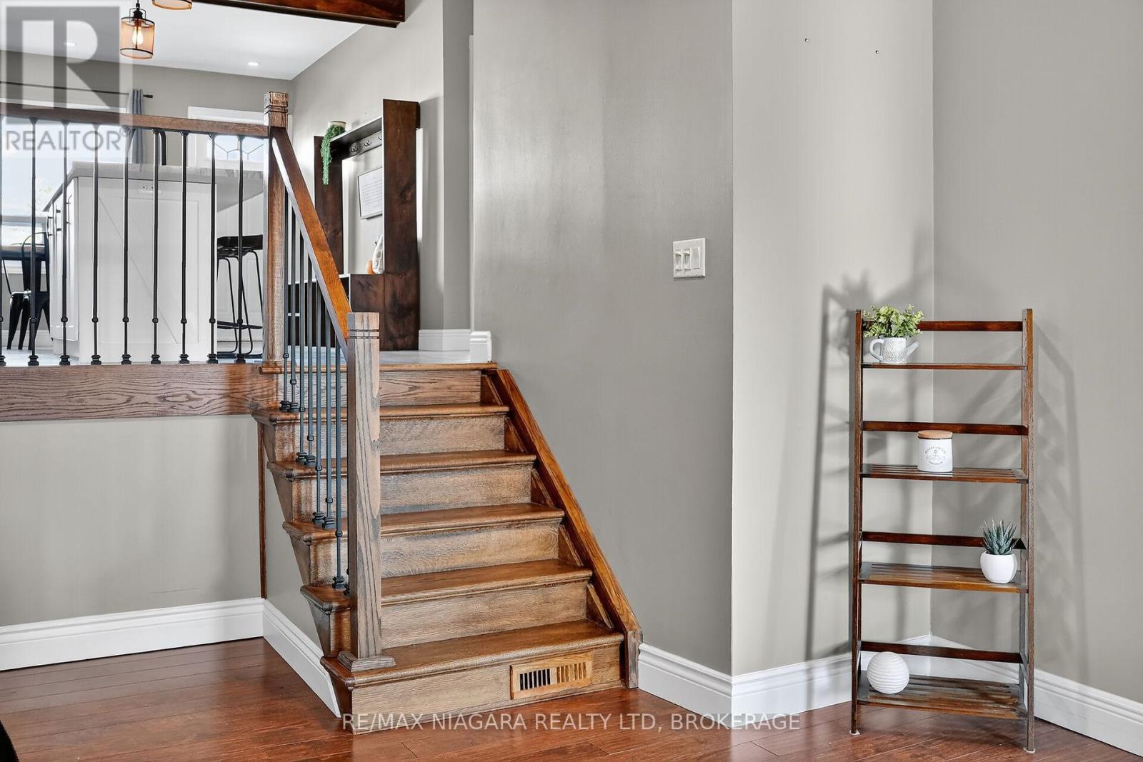 133 Johnston Street, Port Colborne, Ontario  L3K 1G9 - Photo 13 - X12476715