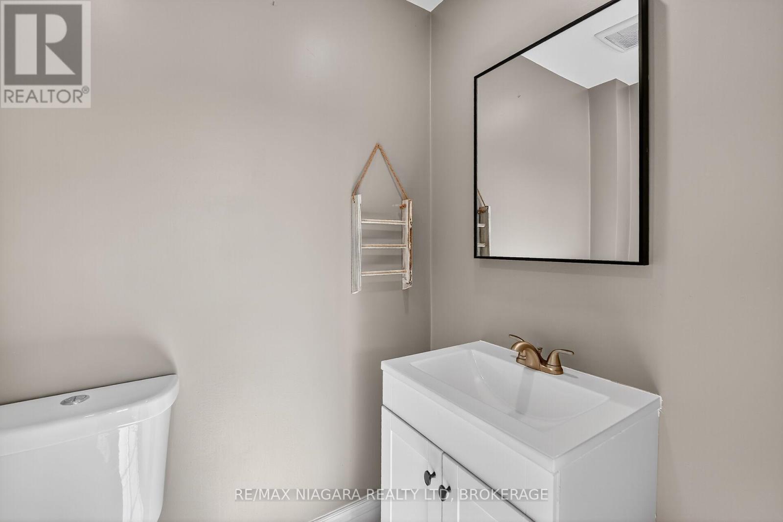 133 Johnston Street, Port Colborne, Ontario  L3K 1G9 - Photo 17 - X12476715