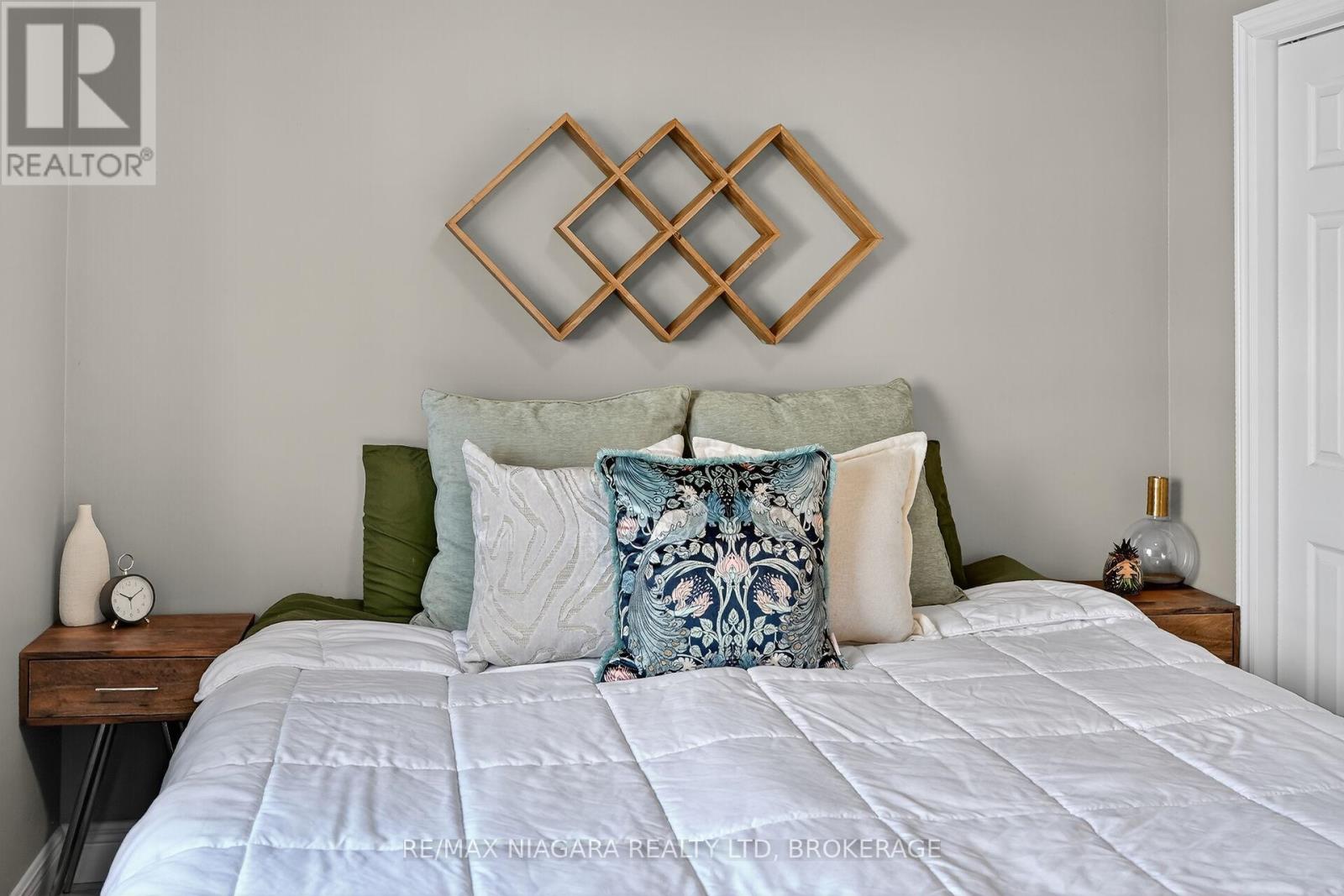 133 Johnston Street, Port Colborne, Ontario  L3K 1G9 - Photo 22 - X12476715