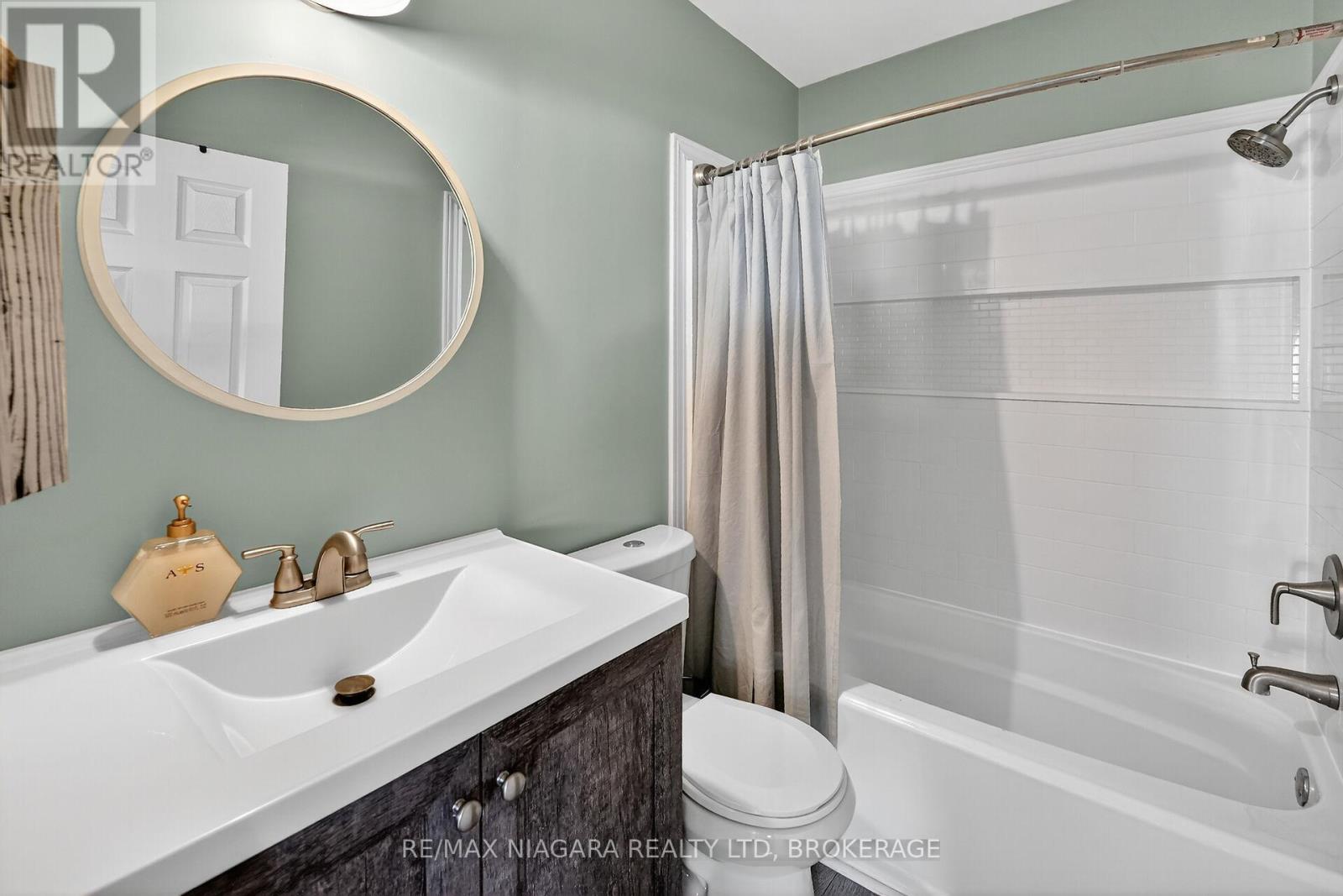 133 Johnston Street, Port Colborne, Ontario  L3K 1G9 - Photo 25 - X12476715