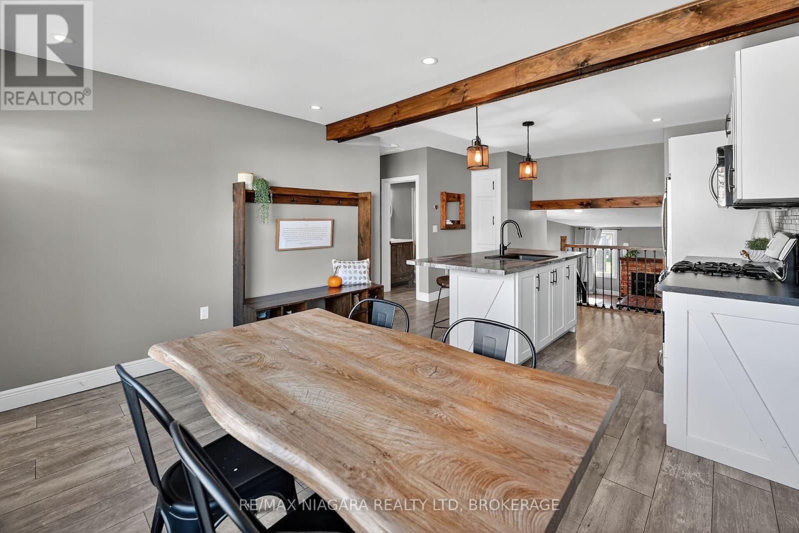 133 Johnston Street, Port Colborne, Ontario  L3K 1G9 - Photo 6 - X12476715