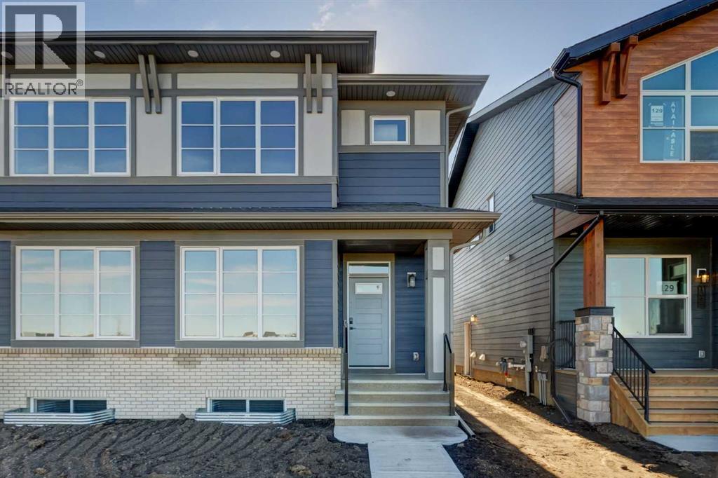 125 Setonvista Gate Se, Calgary, Alberta  T3M 4H6 - Photo 2 - A2265027