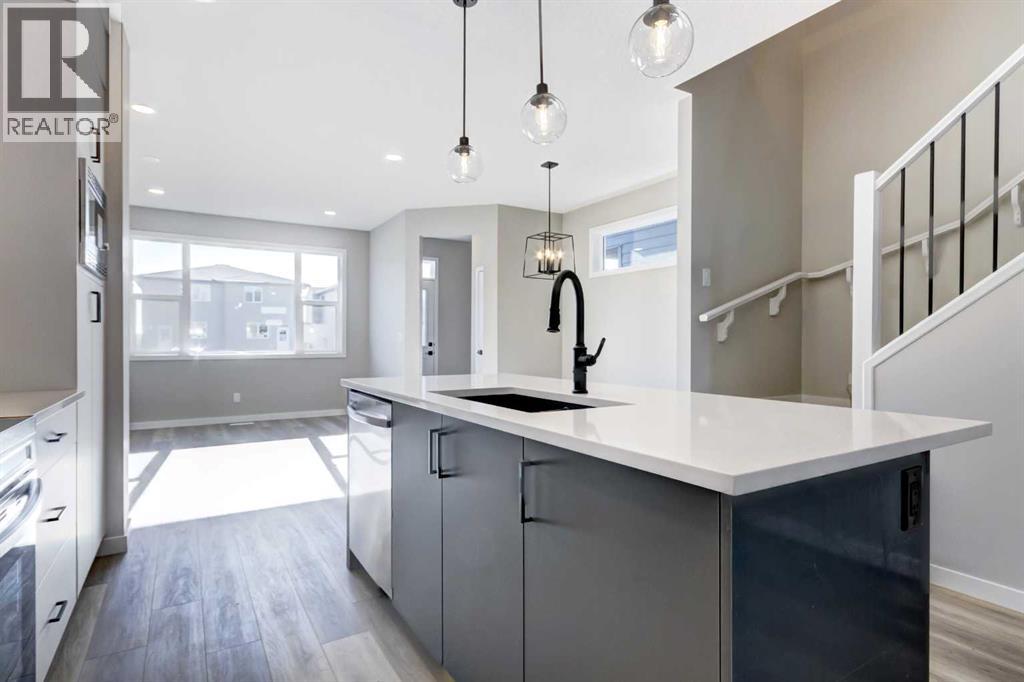 125 Setonvista Gate Se, Calgary, Alberta  T3M 4H6 - Photo 9 - A2265027