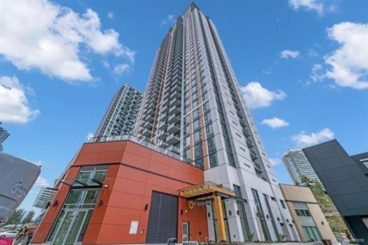 3207 13725 George Junction Street, Surrey, British Columbia  V3T 0V7 - Photo 1 - R3060216