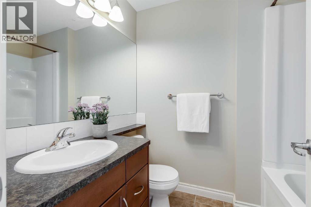 16, 181 Rockyledge View Nw, Calgary, Alberta  T3G 6B1 - Photo 6 - A2230698