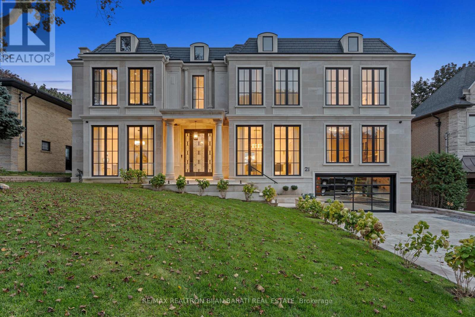 21 Idleswift Drive, Vaughan, Ontario  L4J 1K9 - Photo 3 - N12476583
