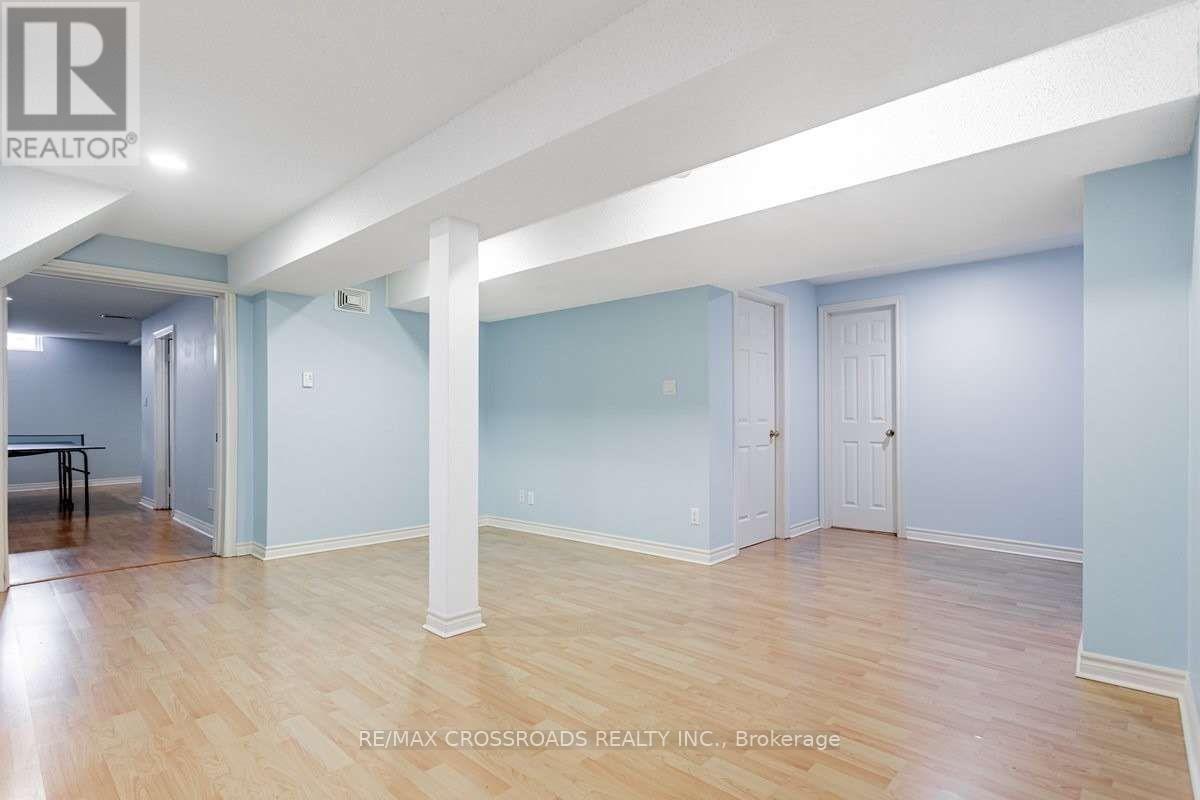 87 Woodriver Street, Richmond Hill, Ontario  L4S 1H6 - Photo 19 - N12476591
