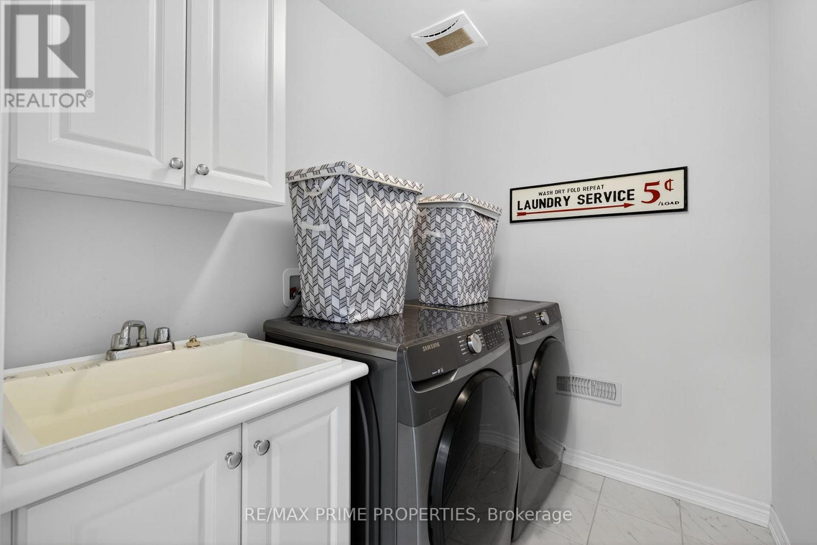 32 Frederick Taylor Way, East Gwillimbury, Ontario  L0G 1M0 - Photo 21 - N12476615