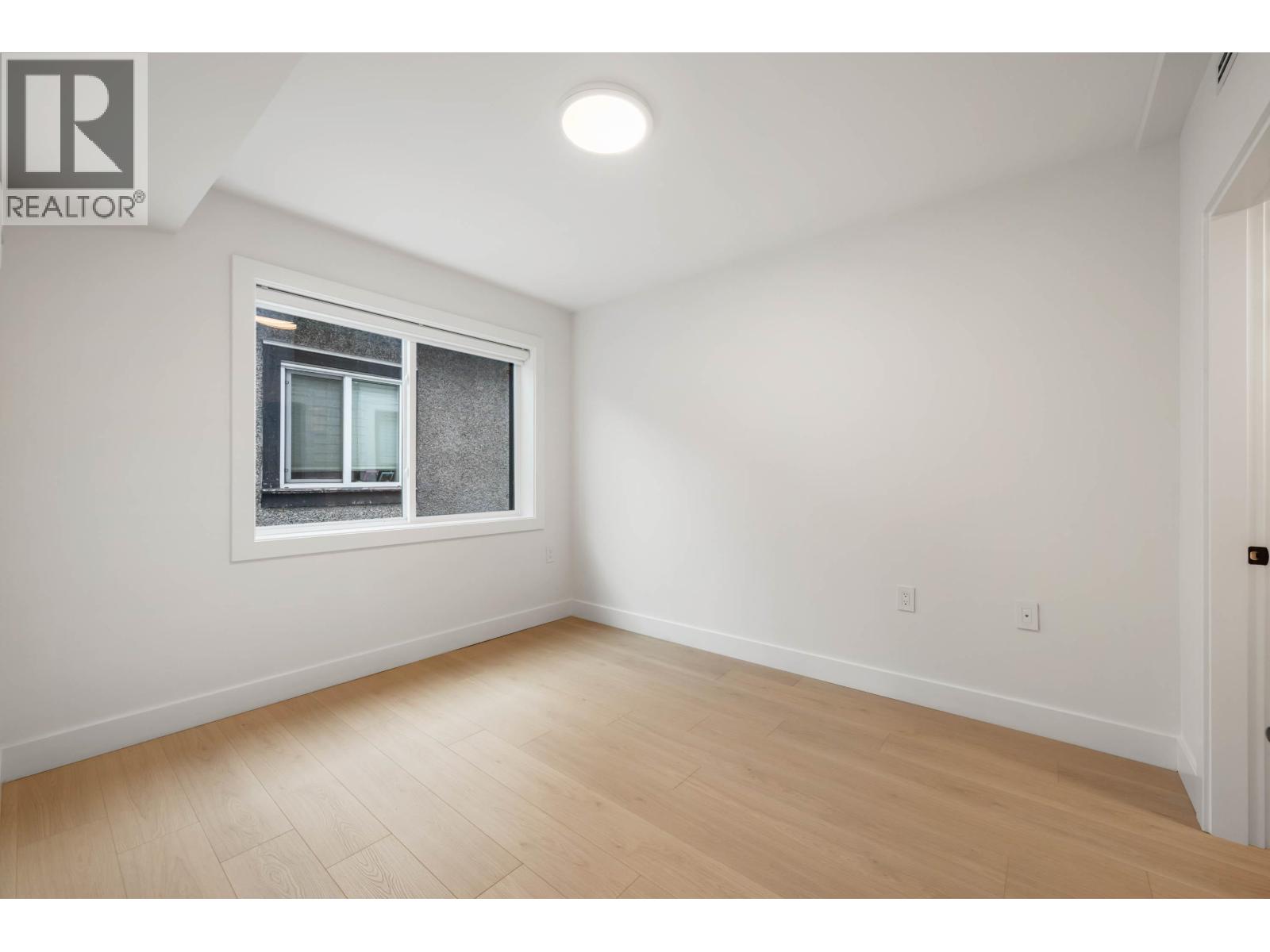 1 3065 Charles Street, Vancouver, British Columbia  V5K 3B6 - Photo 37 - R3060875
