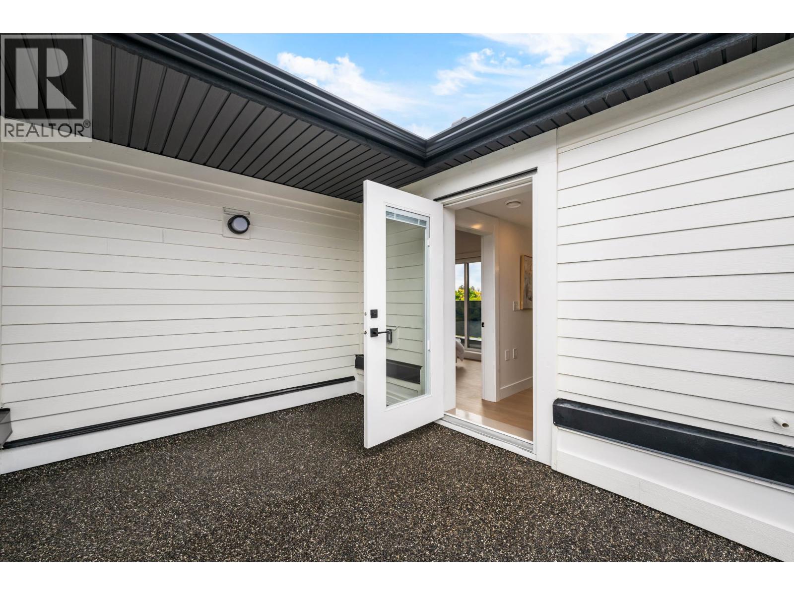 1 3065 Charles Street, Vancouver, British Columbia  V5K 3B6 - Photo 39 - R3060875