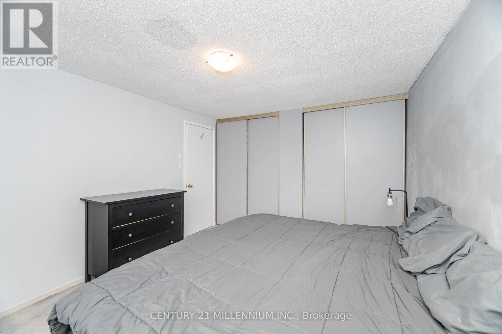 26 Sprucedale Court, Brampton, Ontario  L6Z 1G5 - Photo 20 - W12476569