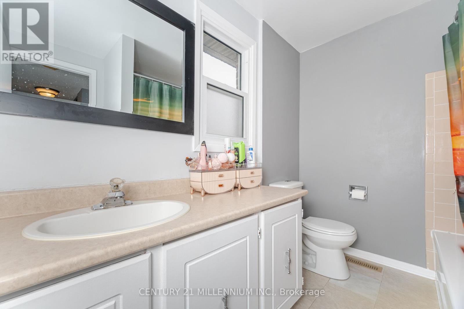 26 Sprucedale Court, Brampton, Ontario  L6Z 1G5 - Photo 26 - W12476569