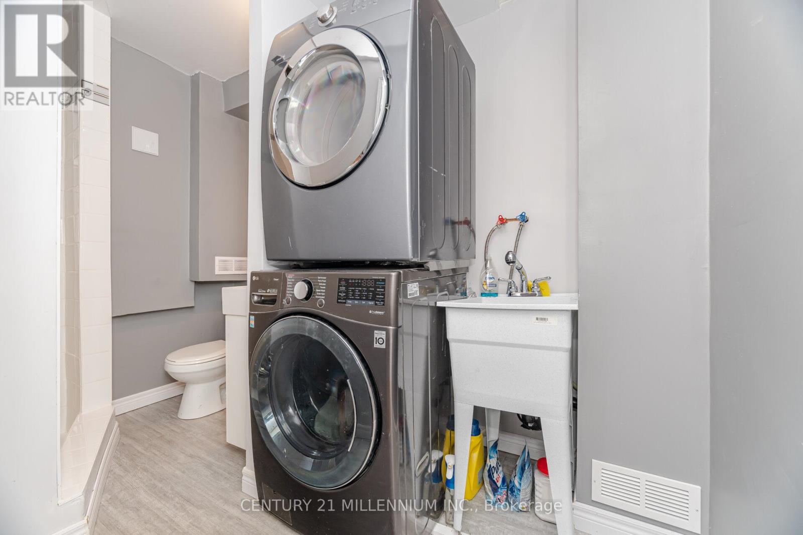 26 Sprucedale Court, Brampton, Ontario  L6Z 1G5 - Photo 31 - W12476569