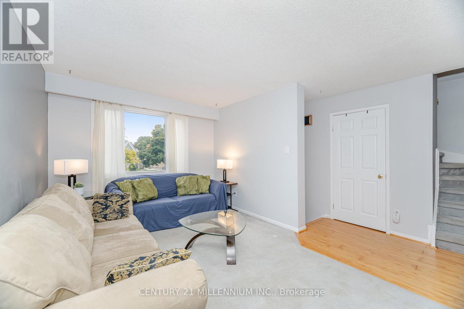 26 Sprucedale Court, Brampton, Ontario  L6Z 1G5 - Photo 7 - W12476569