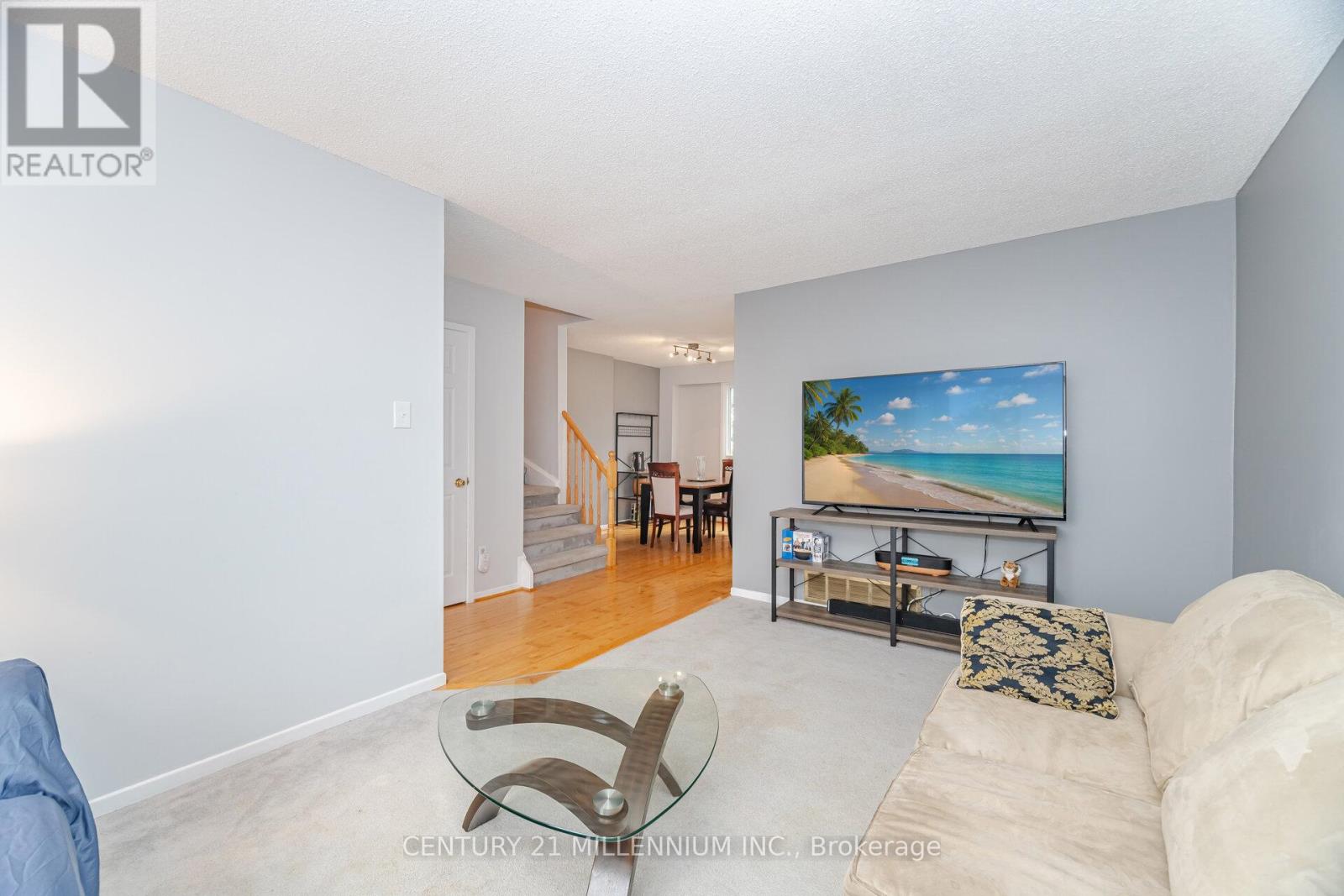 26 Sprucedale Court, Brampton, Ontario  L6Z 1G5 - Photo 9 - W12476569