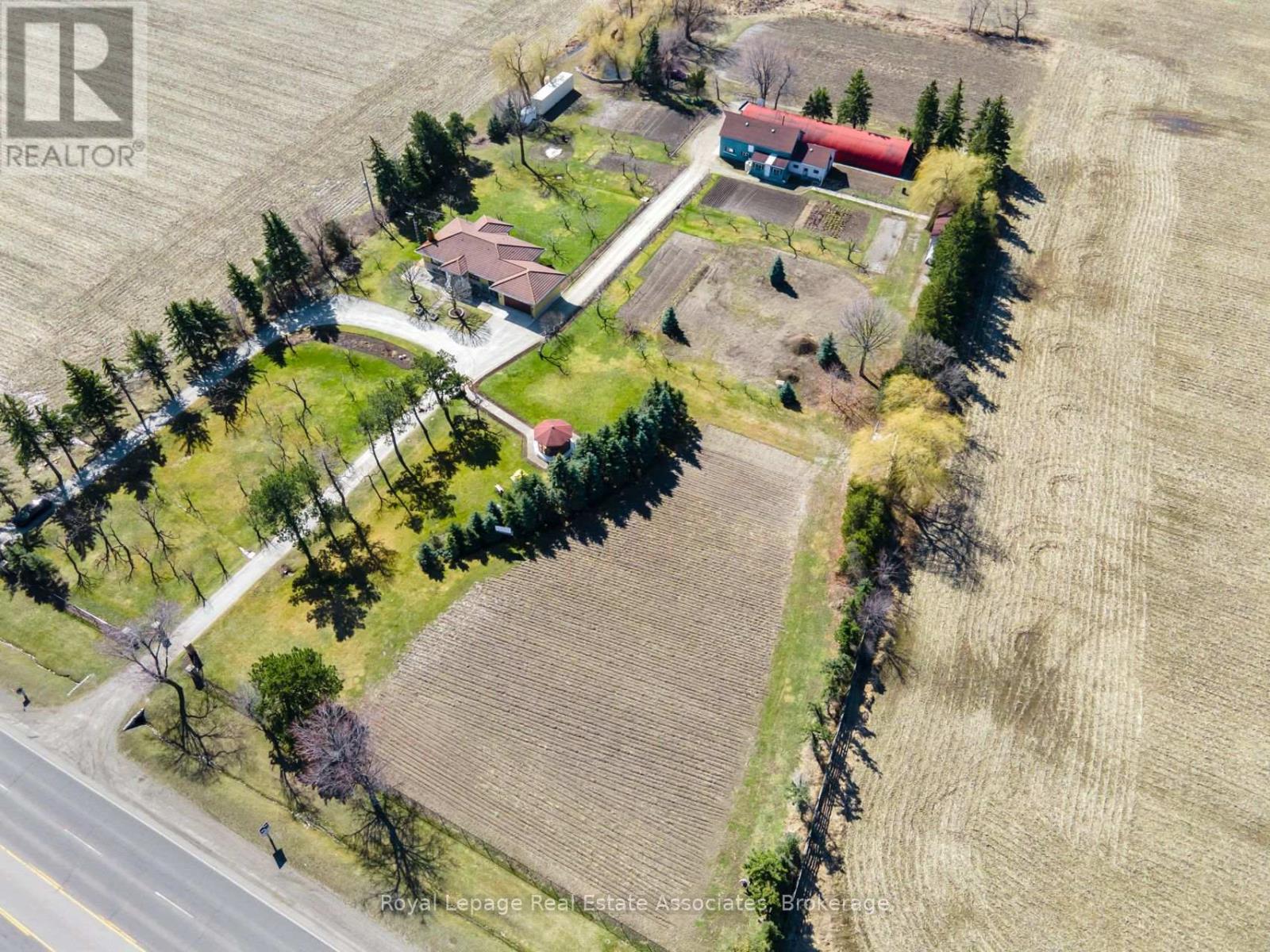 13478 Hurontario Street, Caledon, Ontario  L7C 2B9 - Photo 32 - W12476575