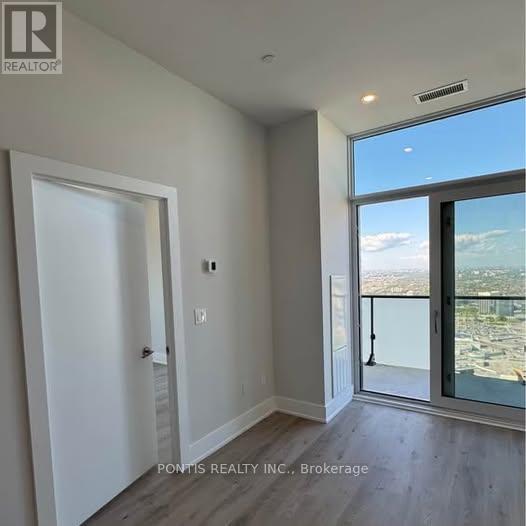 5002 - 430 Square One Drive, Mississauga, Ontario  L5B 0L6 - Photo 11 - W12476602