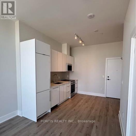 5002 - 430 Square One Drive, Mississauga, Ontario  L5B 0L6 - Photo 2 - W12476602