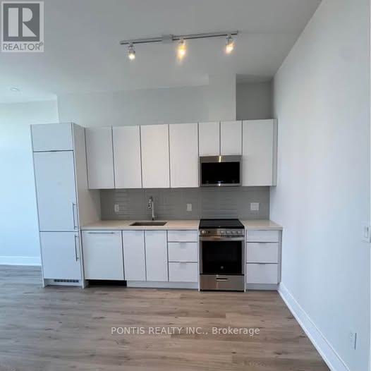 5002 - 430 Square One Drive, Mississauga, Ontario  L5B 0L6 - Photo 3 - W12476602