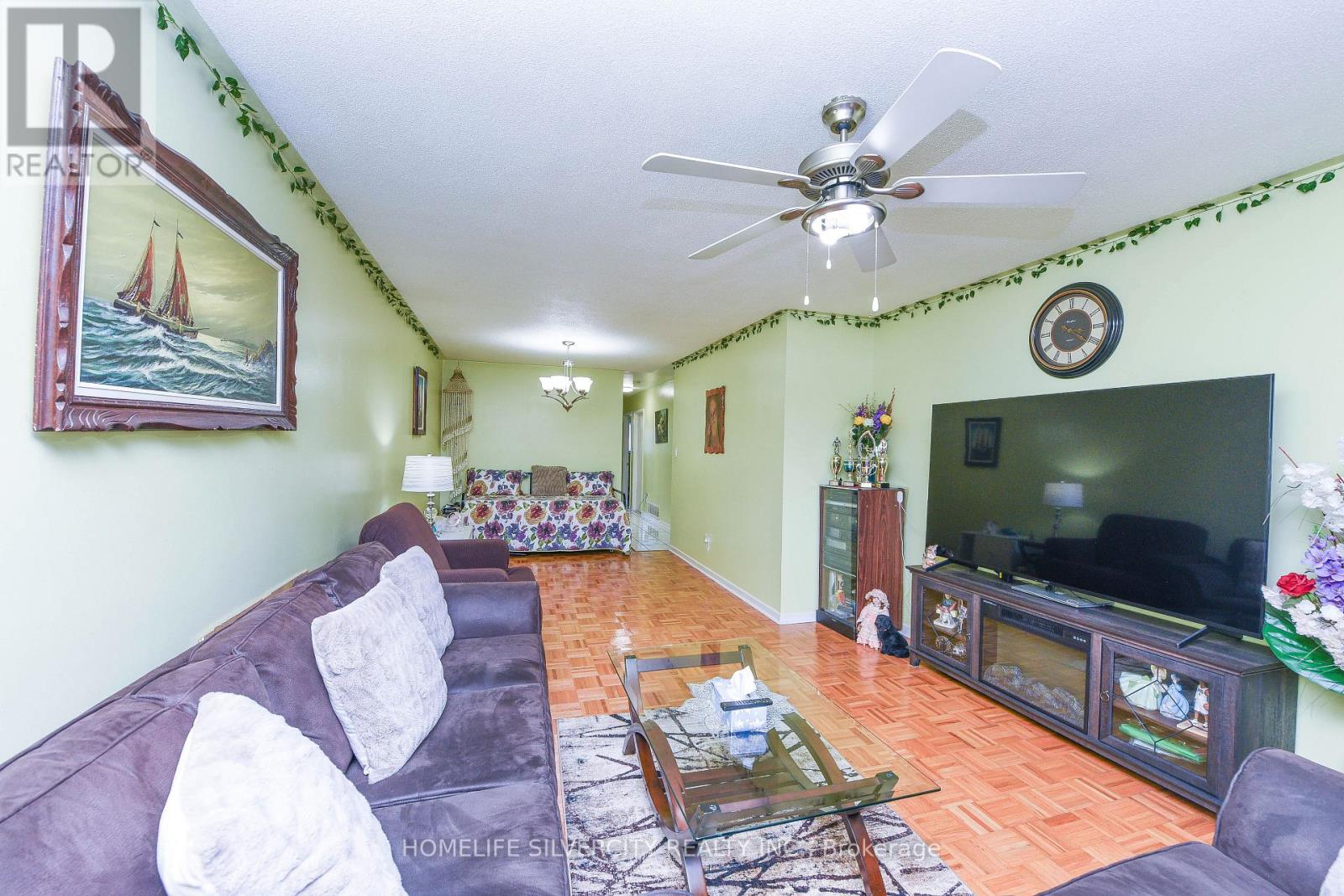 3786 Teeswater Road, Mississauga, Ontario  L4T 2A4 - Photo 10 - W12476606