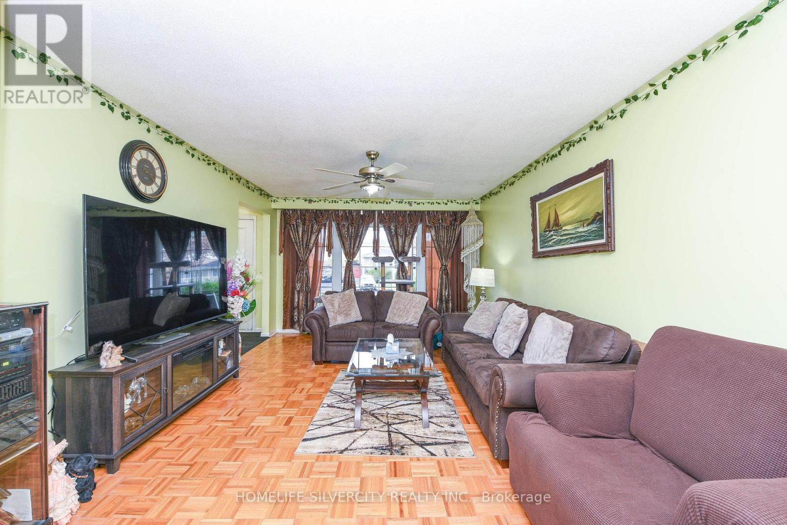 3786 Teeswater Road, Mississauga, Ontario  L4T 2A4 - Photo 16 - W12476606