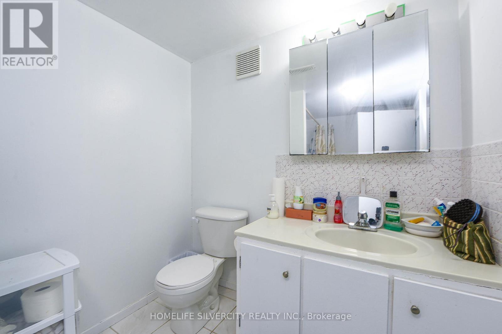 3786 Teeswater Road, Mississauga, Ontario  L4T 2A4 - Photo 40 - W12476606