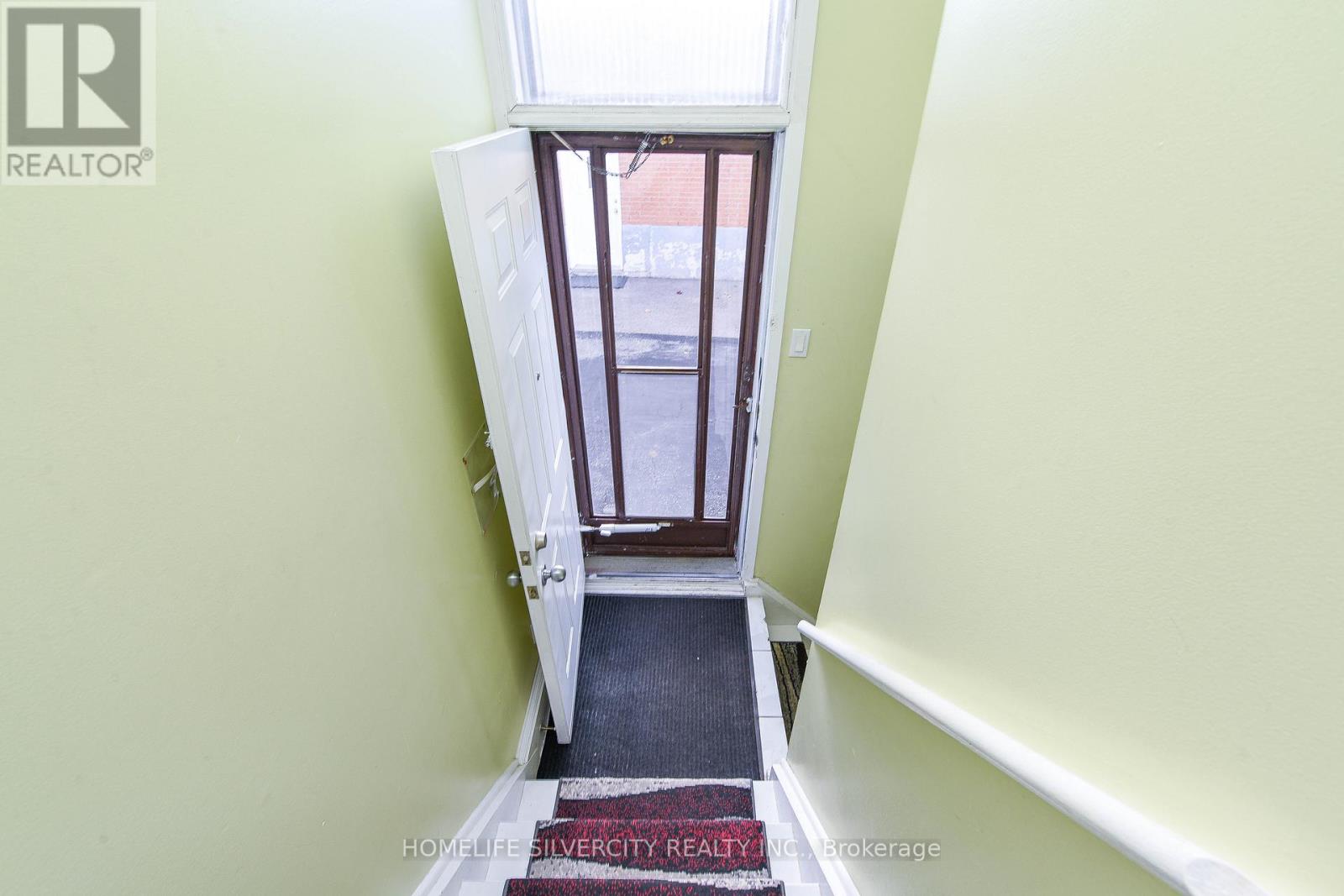 3786 Teeswater Road, Mississauga, Ontario  L4T 2A4 - Photo 43 - W12476606