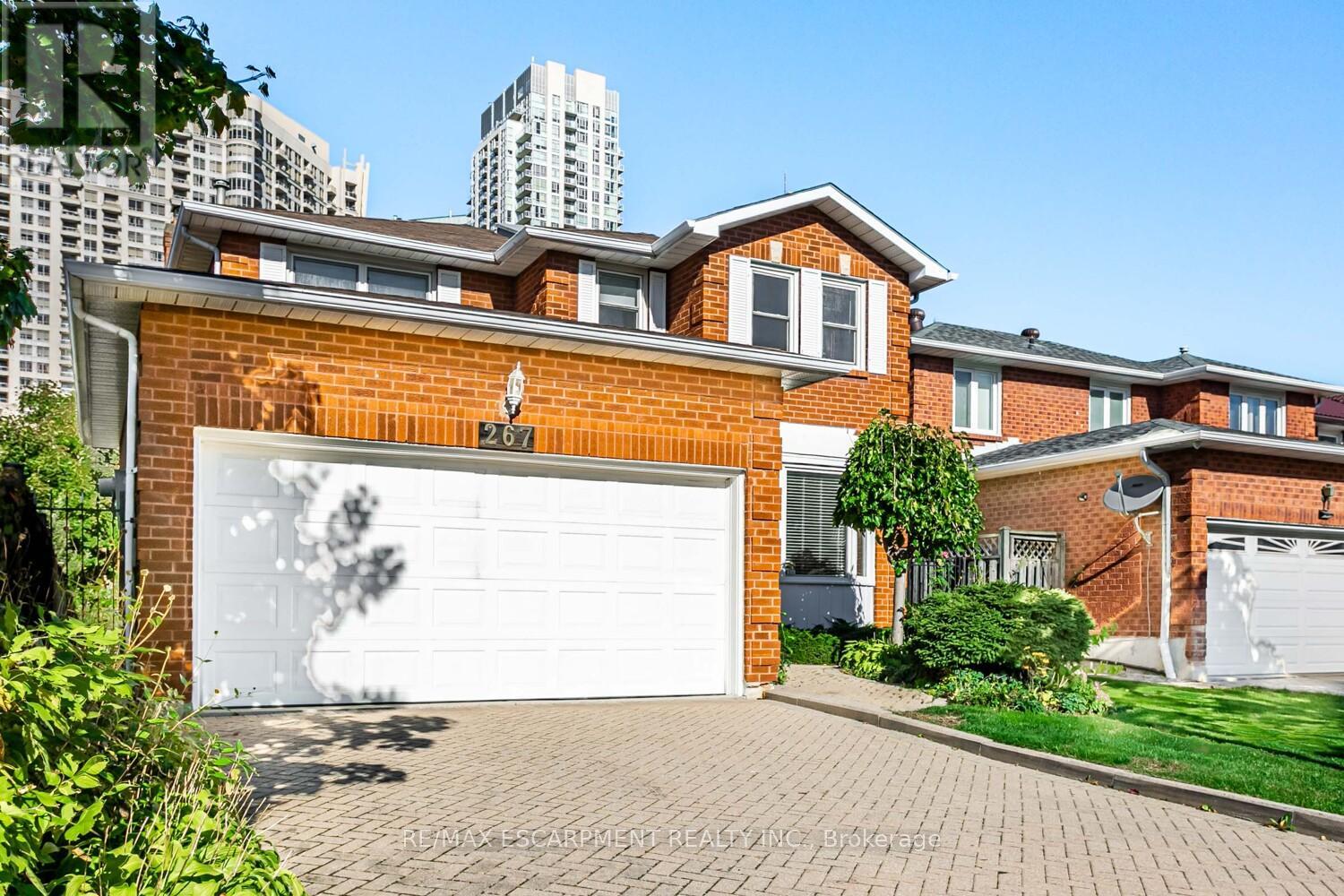 267 Macedonia Crescent, Mississauga, Ontario  L5B 3R9 - Photo 2 - W12476609