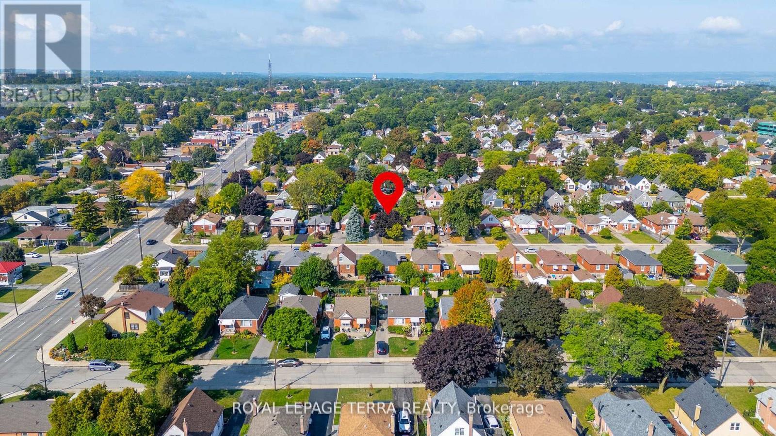 278 East 34th Street, Hamilton, Ontario  L8V 3W9 - Photo 6 - X12476603