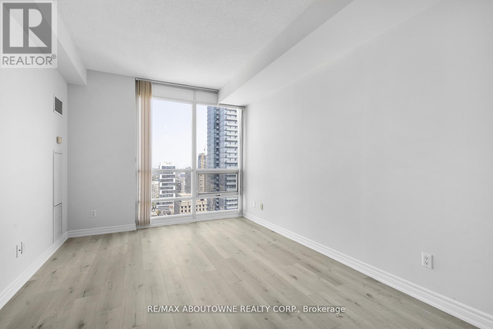 3503 - 761 Bay Street, Toronto, Ontario  M5G 2R2 - Photo 12 - C12476663