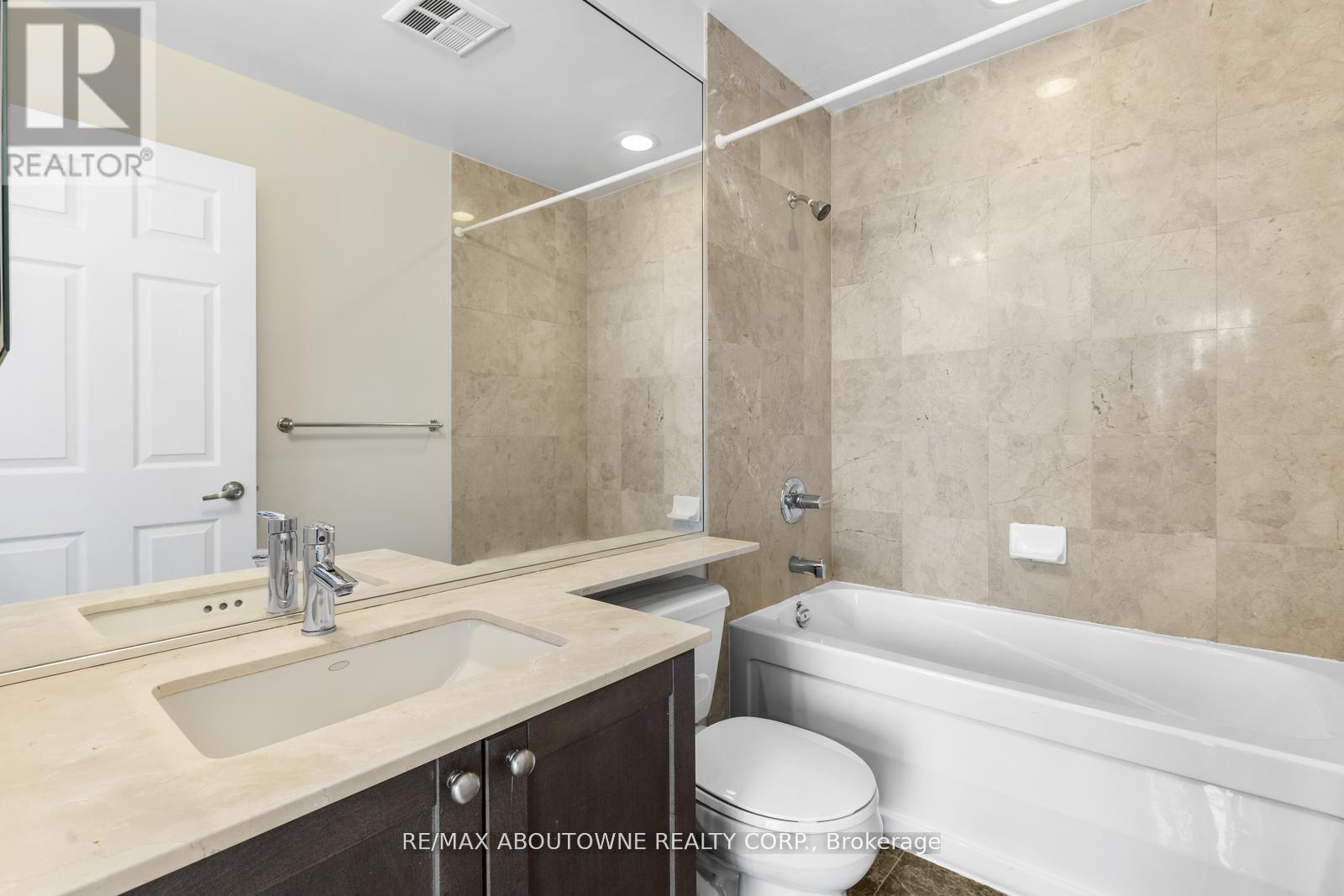 3503 - 761 Bay Street, Toronto, Ontario  M5G 2R2 - Photo 17 - C12476663