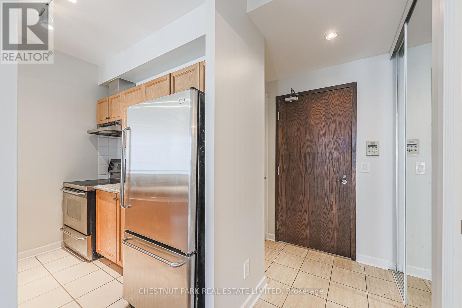 1119 - 438 Richmond Street W, Toronto, Ontario  M5V 3S6 - Photo 2 - C12476732
