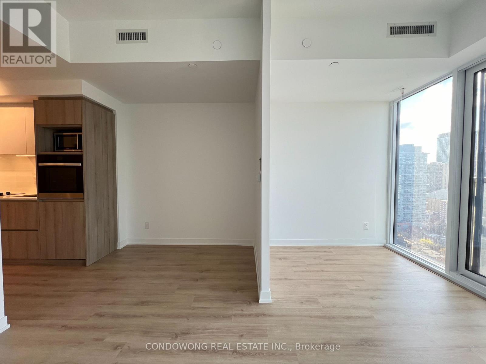 2709 - 319 Jarvis Street, Toronto, Ontario  M5B 0C8 - Photo 2 - C12476741