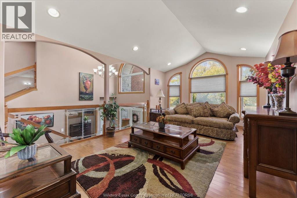 892 Massimo, Windsor, Ontario  N9G 3C6 - Photo 11 - 25026763
