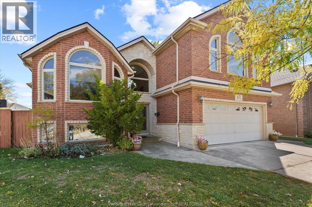 892 Massimo, Windsor, Ontario  N9G 3C6 - Photo 2 - 25026763