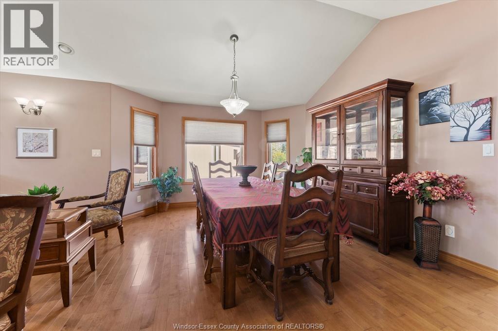 892 Massimo, Windsor, Ontario  N9G 3C6 - Photo 8 - 25026763