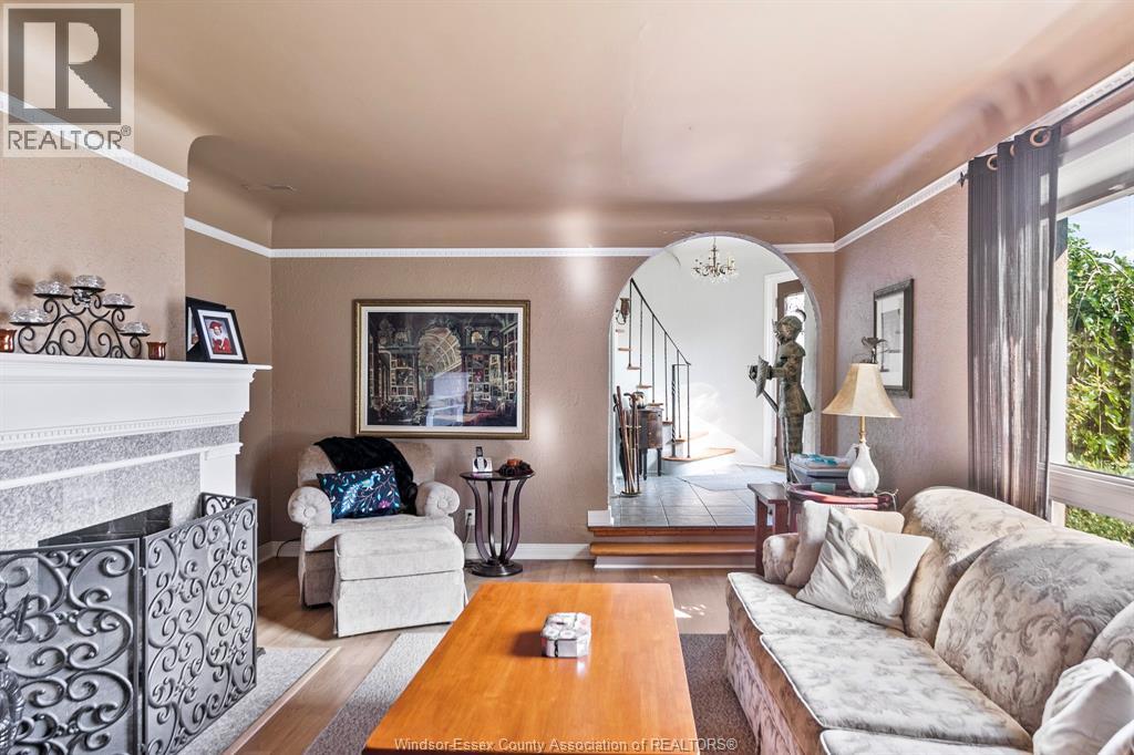 2337 Rossini, Windsor, Ontario  N8W 4P7 - Photo 6 - 25015034